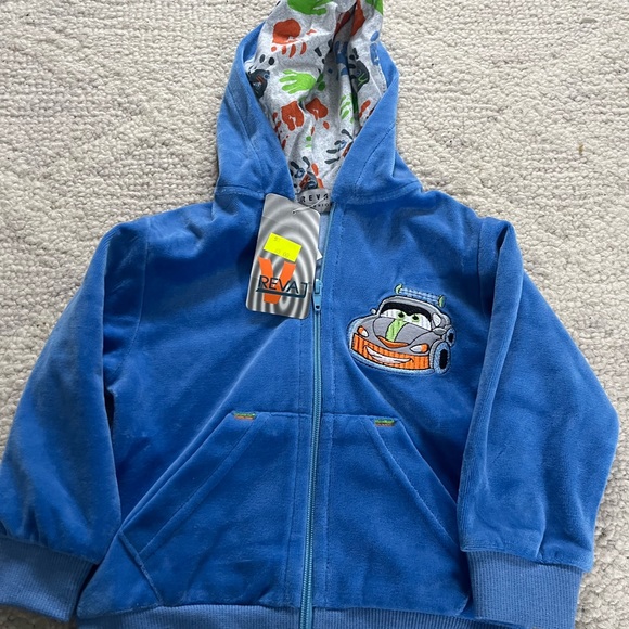 Disney CARS hoodie NWT - Picture 1 of 4